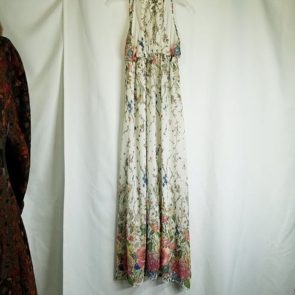 Gorgeous Mon Ami USA Long Floral Dress Medium halter like neck deep v neck maxi - Picture 8 of 16